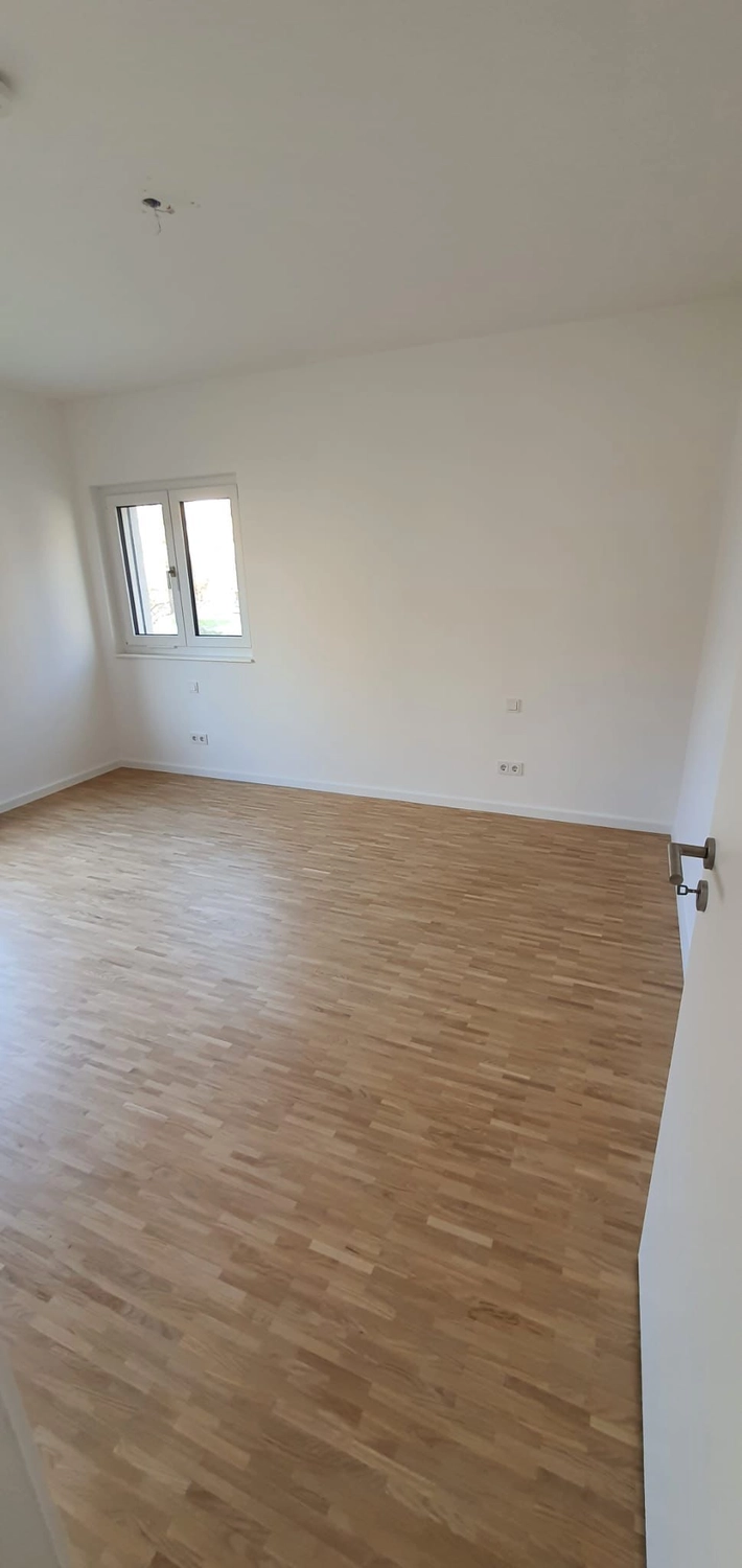 Firma Ianus Danut — Renovierung & Sanierung — Leimen — Parkett- & Bodenverlegung